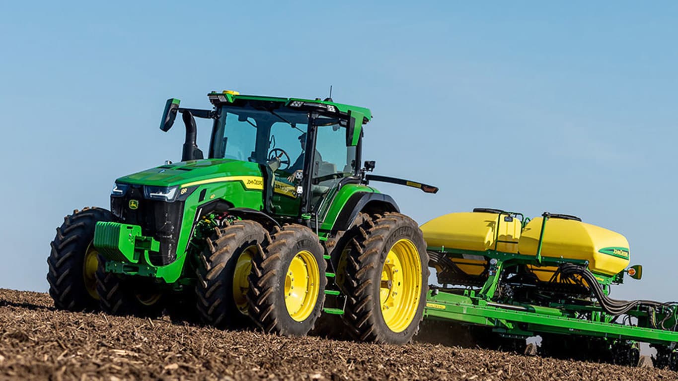 John Deere 8R